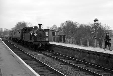 BR(S) H class 31263 at Ashurst Station, Kent with a Tunbridge Wells West - Oxted service on Saturday 23 Mar 1963 - D. Esau [156368]