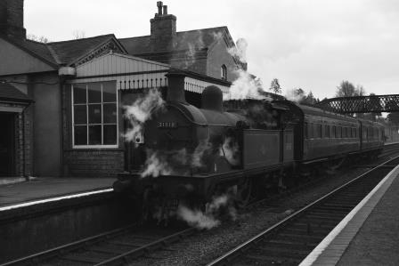 BR(S) H class 31518 at Ashurst Station, Kent with an Oxted - Tunbridge Wells West service on Saturday 23 Mar 1963 - D. Esau [156370]