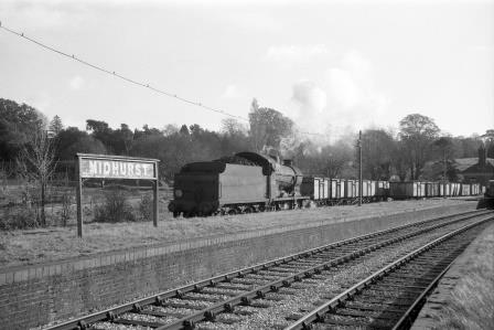 BR(S) Q class 30544 at Midhurst Station, West Sussex with a Daily Midhurst Freight on Saturday 05 Nov 1960 - D. Esau [156608]