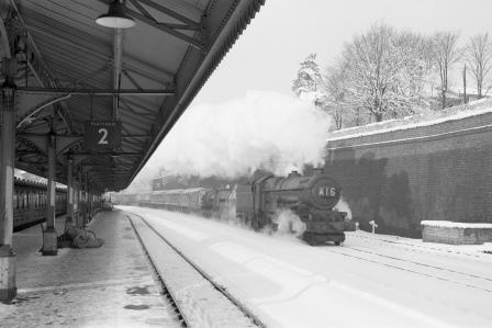 BR(W) King class at High Wycombe Station, Berkshire with a Birmingham - Paddington service on Monday 01 Jan 1962 - D. Esau [156946]
