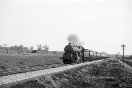 BR(W) King class at Dorton Halt, Buckinghamshire with a Paddington - Birmingham service on Saturday 11 Mar 1961 - D. Esau [156967]