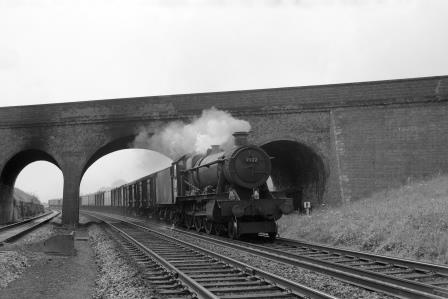 BR(W) Modified Hall class 7922 'Salford Hall' at Hatton Bank, Warwickshire with a Southbound Freight on Friday 11 Jun 1965 - D. Esau [157058]
