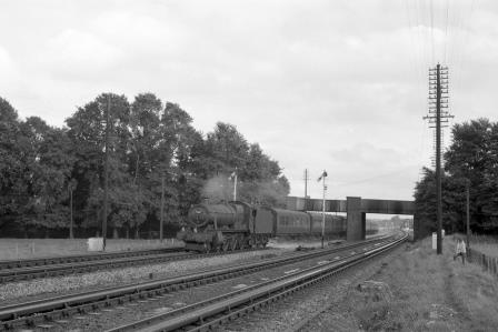 BR(W) Modified Hall class 7920 'Coney Hall' at Goring Troughs, Oxfordshire with a down Express service on Saturday 26 Aug 1961 - D. Esau [157070]