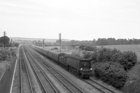 BR(S) Battle of Britain class 34076 '41 Squadron' at Cholsey and Moulesford, Oxfordshire with a Northbound service on Saturday 27 Jun 1964 - D. Esau [157081]
