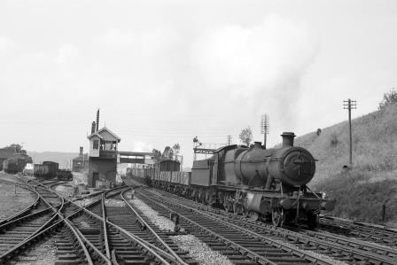 BR(W) 4200 class 2859 at Ledbury, Herefordshire with a Freight to Worcester on Thursday 29 Aug 1963 - D. Esau [157189]