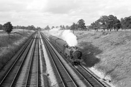 BR(W) 9400 class 8474 near Haresfield, Gloucestershire with a Local for Chalford on Wednesday 21 Aug 1963 - D. Esau [157315]