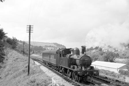 BR(W) 1400 class 1453 near Ham Mill Crossing Halt, Gloucestershire with a Local for Gloucester on Monday 26 Aug 1963 - D. Esau [157323]