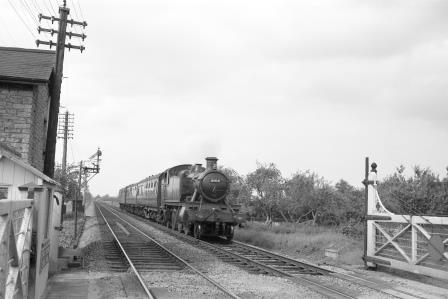 BR(W) 6100 class 6144 near Kidlington, Oxfordshire on Wednesday 13 Jun 1962 - D. Esau [157478]