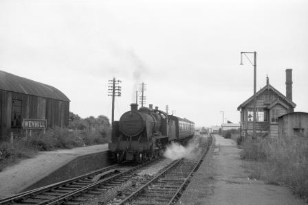 BR(S) U class 31791 at Weyhill Station, Hampshire with a service to Swindon Town on Saturday 17 Jun 1961 - D. Esau [157552]