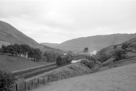 BR(M) Royal Scot class at Dillicar Troughs, Cumbria with a Northbound Express on Wednesday 02 Aug 1961 - D. Esau [157831]