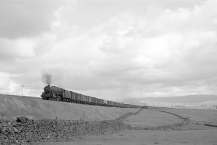 BR(M) 5MT class 45275 at Greenholme, Cumbria with a Northbound Freight on Wednesday 02 Aug 1961 - D. Esau [157837]