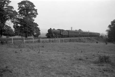 BR(E) B1 class 61186 with a Northbound service on Saturday 19 Jun 1965 - D. Esau [157946]