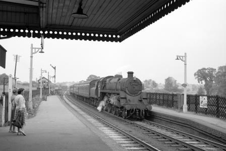 BR Std 4MT class 75022 at Blackwell Station, Warwickshire with a Southbound in the 1960s - D. Esau [158021]