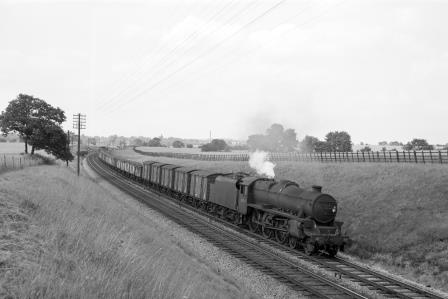 BR(M) 5MT class 45264 with a Freight in the 1960s - D. Esau [158033]