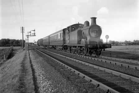 BR(S) E5 class 32585 at Culver Junction with the 7.28pm Newick - Lewes service on Wednesday 17 Jun 1953 - C.A.K. Saunders [159072]
