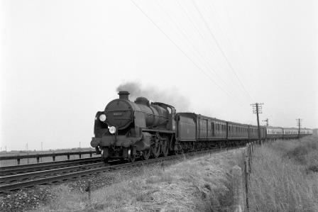 BR(S) U class 31639 approaching Cosham Junction, Hampshire with a Portsmouth - Salisbury service on Saturday 25 Jun 1955 - J.H.W. Kent [200117]