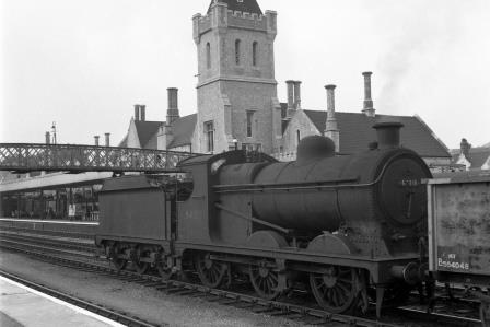 BR(E) J11 class 64318 at Lincoln Central Station, Lincolnshire with a Westbound Goods on Tuesday 30 Aug 1960 - J.H.W. Kent [200588]
