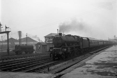 BR(M) Jubilee class 45572 'Eire' at Derby Midland Station, Derbyshire with a Paignton - Bradford Forster Square "The Devonian" on Easter Saturday 01 Apr 1961 - J.H.W. Kent [200641]