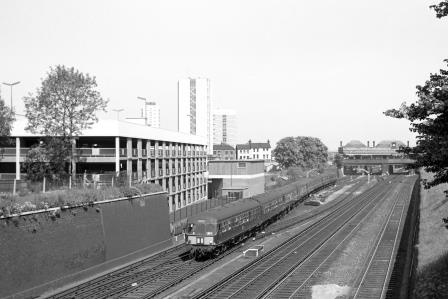 BR(M) Class 116 at East Croydon, Greater London with a Rugby Midland - Brighton HALFEX service on Sunday 17 May 1964 - J. Scrace [233006]