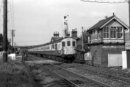 BR(S) Class 201 1001 at Roberstbridge, Kent with the 2.40pm Charing Cross - Hastings service on Friday 05 Sep 1969 - J. Scrace [233190]