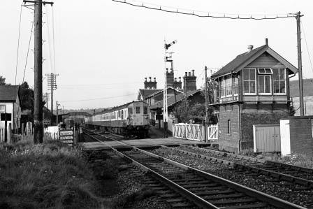 BR(S) Class 201 1007 at Robertsbridge Station, Kent with the 4.20pm Charing Cross - Hastings service on Friday 05 Sep 1969 - J. Scrace [233193]
