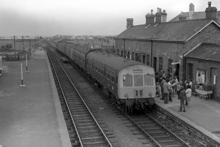 BR(W) Class 101 M50228 at Towyn Station, Clwyd with the 7.56am Pwllheli - Machynlleth service on Tuesday 21 Aug 1973 - J. Scrace [233310]