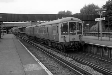 BR(S) DB 975008 at Twickenham Station, Greater London on Tuesday 10 Sep 1974 - J. Scrace [233345]