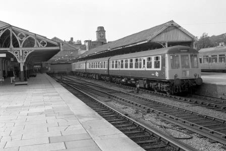 BR(W) Class 119 M51085 at Aberystwyth Station, Dyfed with the 6.30pm Aberystwyth to Shrewsbury on Friday 04 Jun 1976 - J. Scrace [233412]