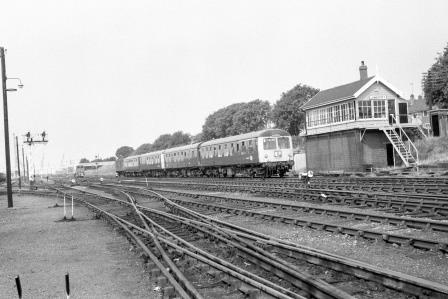 BR(E) Class 105 E56436 at Lowestoft, Suffolk with the 10.23am Norwich - Lowestoft service on Friday 06 Aug 1976 - J. Scrace [233423]