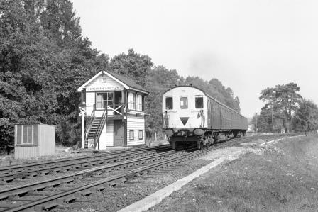 BR(S) Class 205 1116 at Birchden Junction, East Sussex with the 9.54am Oxted - Uckfield service on Friday 20 Aug 1976 - J. Scrace [233427]