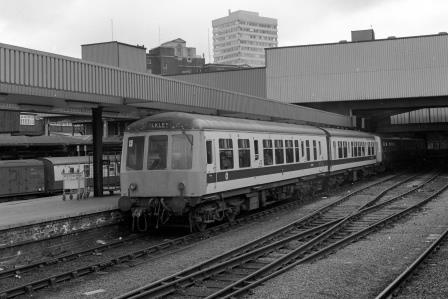 BR(E) Class 108 E50619 at Leeds Station, Yorkshire with the 10.27am Leeds - Ilkley service on Saturday 08 Jul 1978 - J. Scrace [233472]