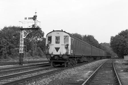 BR(S) Class 205 1118 at Oxted, Surrey with the 6.20pm East Grinstead - Victoria service on Monday 17 Jul 1978 - J. Scrace [233477]