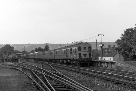 BR(S) Class 207 1308 at Oxted Station, Surrey with the 5.38pm Victoria - Uckfield service on Monday 17 Jul 1978 - J. Scrace [233482]