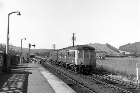 BR(W) Class 108 at Machynlleth Station, Powys with the 10.09am Aberystwyth - Shrewsbury service on Tuesday 28 Aug 1979 - J. Scrace [233516]