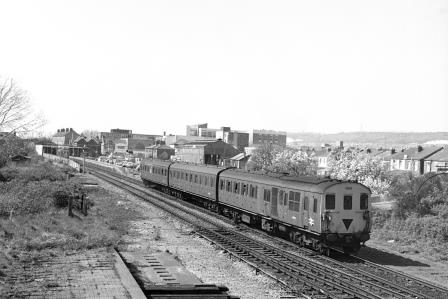 BR(S) Class 204 1403 at Cosham, Hampshire with the 12.45pm Salisbury to Portsmouth & Southsea on Friday 18 Apr 1980 - J. Scrace [233531]