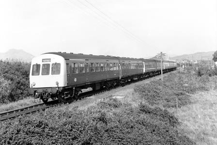 BR(W) Class 101 at Porthmadog, Gwynedd with the 4.00pm Pwhelli to Wolverhampton on Saturday 24 May 1980 - J. Scrace [233536]