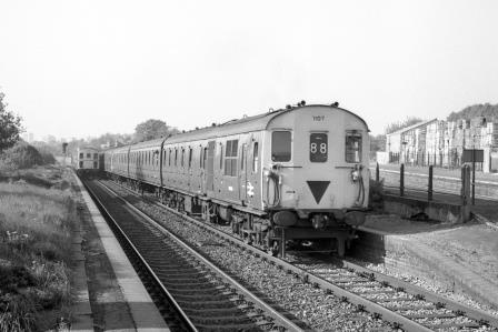 BR(S) Class 205 1107 at Selsdon, Greater London with the 2.36pm Victoria to Uckfield & East Grinstead on Tuesday 13 May 1980 - J. Scrace [233542]