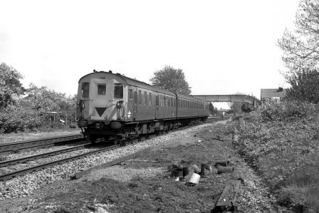BR(S) Class 205 1128 at Cosham, Hampshire with the 1.59pm Portsmouth & Southsea - Southampton service on Friday 09 May 1980 - J. Scrace [233546]