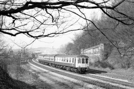 BR(S) Class 119 L579 at Redhill, Surrey with the 2.15pm Reading to Tonbridge on Thursday 15 Apr 1982 - J. Scrace [233589]