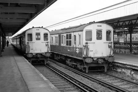 BR(S) Class 202 1018 & BR(S) Class 203 1036 at Orpington Station, Greater London with the 11.44am Hastings - Charing Cross & 12.45pm Charing Cross - Hastings service on Tuesday 13 Apr 1982 - J. Scrace [233595]