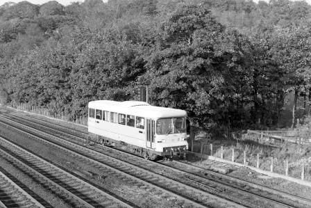 BR(M) Class LEV 1 975874 at Chesterfield, Derbyshire with a Railbus on Monday 13 Sep 1982 - J. Scrace [233606]