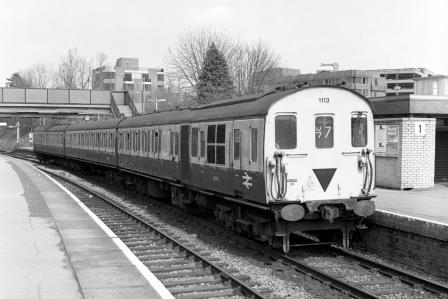 BR(S) Class 205 1113 at East Grinstead Station, West Sussex with the 1.30pm London Bridge - East Grinstead service on Monday 09 Apr 1984 - J. Scrace [233638]