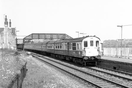 BR(S) Class 201 1005 at Etchingham Station, East Sussex with the 9.45am Charing Cross - Hastings service on Sunday 10 Jun 1984 - J. Scrace [233657]