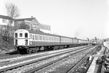 BR(S) Class 207 1311 at Haywards Heath, West Sussex with the 9.10am East Croydon - Eastbourne service on Wednesday 06 Mar 1985 - J. Scrace [233661]
