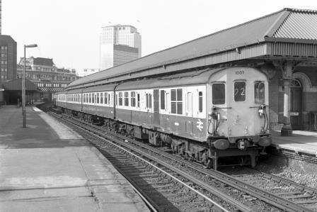 BR(S) Class 201 1007 at Waterloo East Station, Greater London with the 11.45am Charing Cross - Hastings service on Tuesday 01 Oct 1985 - J. Scrace [233693]