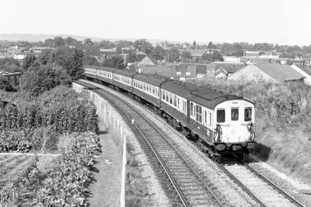 BR(S) Class 202 1013 at Tonbridge, Kent with the 1.45pm Charing Cross - Hastings service on Thursday 29 Aug 1985 - J. Scrace [233698]