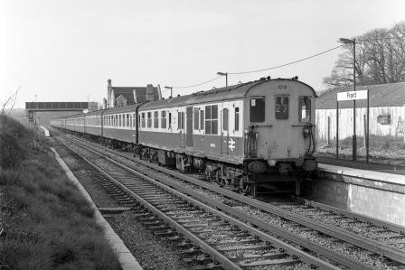 BR(S) Class 202 1016 at Frant Station, East Sussex with the 4.15pm Charing Cross - Hastings service on Thursday 01 May 1986 - J. Scrace [233730]