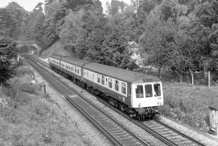 BR(S) Class 119 L588 at Guildford, Surrey with the 12.15pm Reading - Redhill service on Tuesday 23 Sep 1986 - J. Scrace [233762]