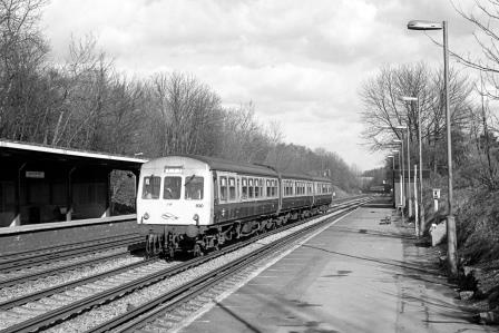 BR(S) Class 101 830 at Honor Oak Park Station, Greater London with a Route Learning Trip on Tuesday 16 Feb 1988 - J. Scrace [233803]