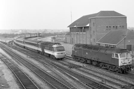 BR(W) Class 43 & BR(W) Class 47 '47033 at Westbury, Wiltshire with the 4.50pm Paddington - Plymouth service on Monday 11 Apr 1988 - J. Scrace [233824]